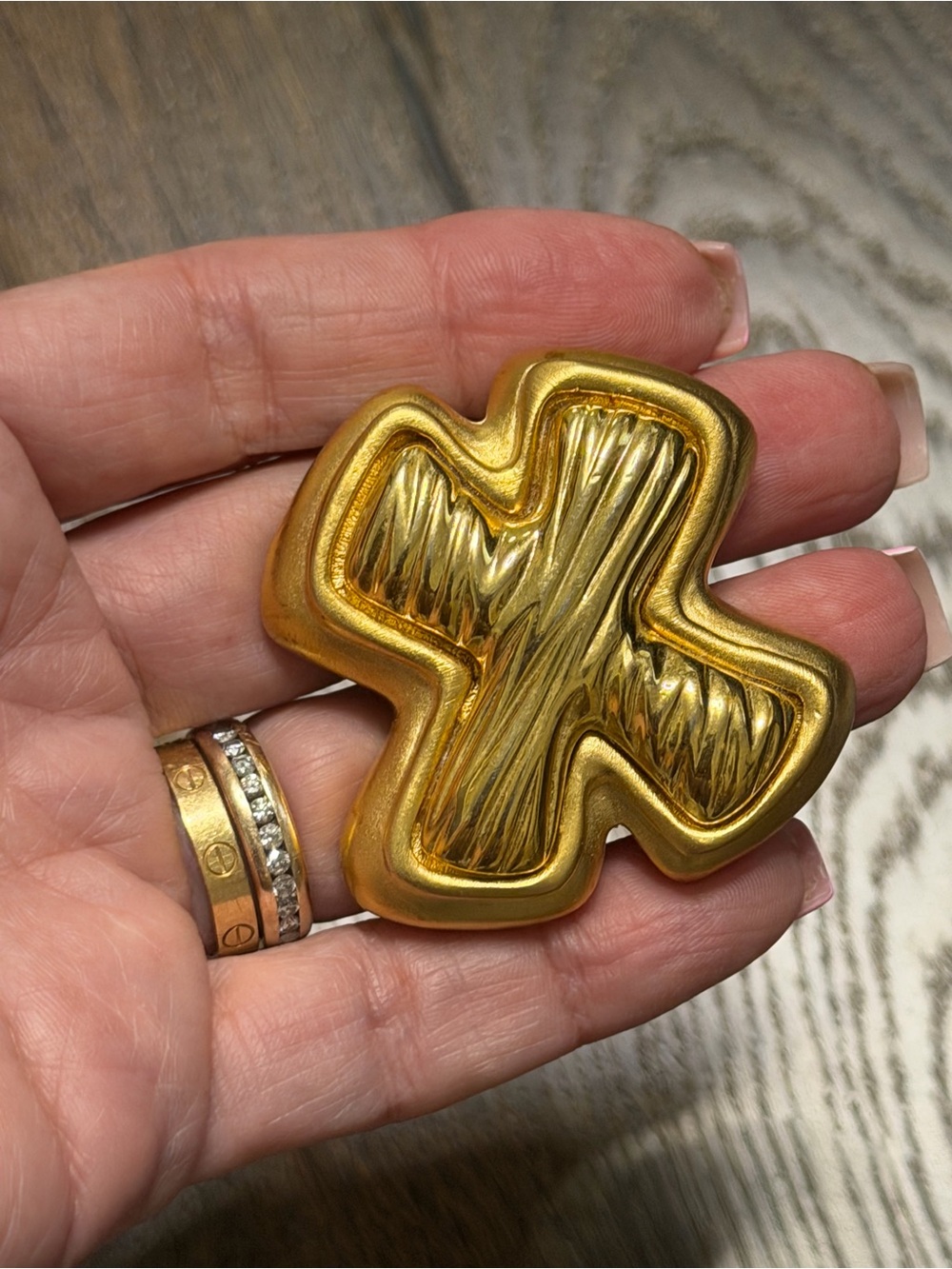 unsigned Les Bernard vintage gold-tone letter "X" cross brooch pin